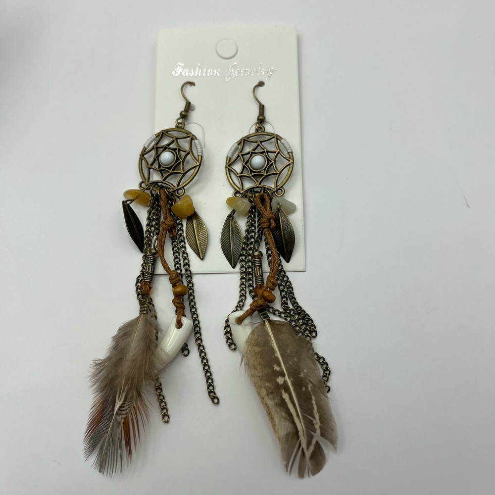2370-RTT Vintage Style Dream Catcher Feather Beads Wolf Tooth Fish Hook Earrings